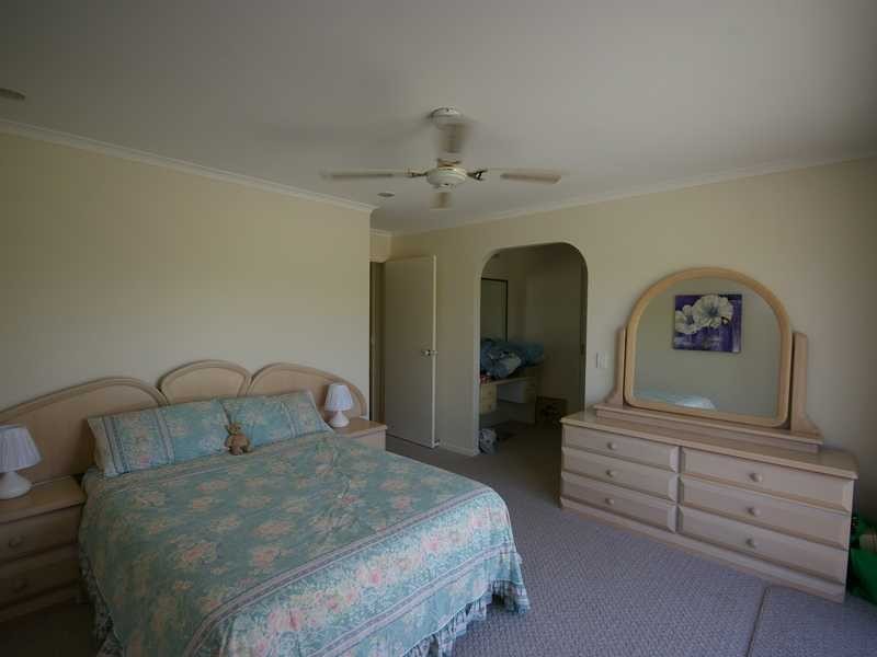 39 Bellay Road, Beachmere QLD 4510