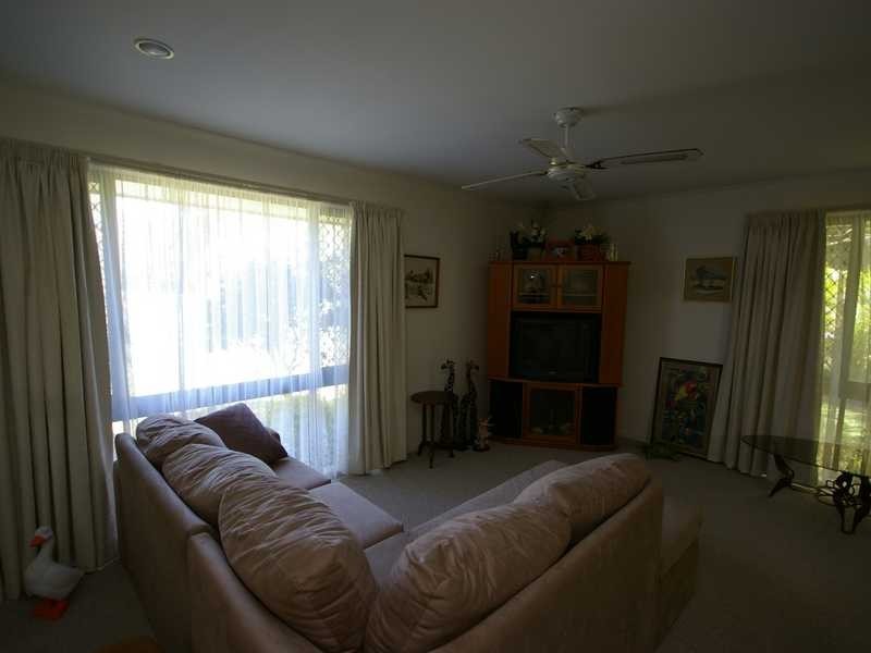 39 Bellay Road, Beachmere QLD 4510