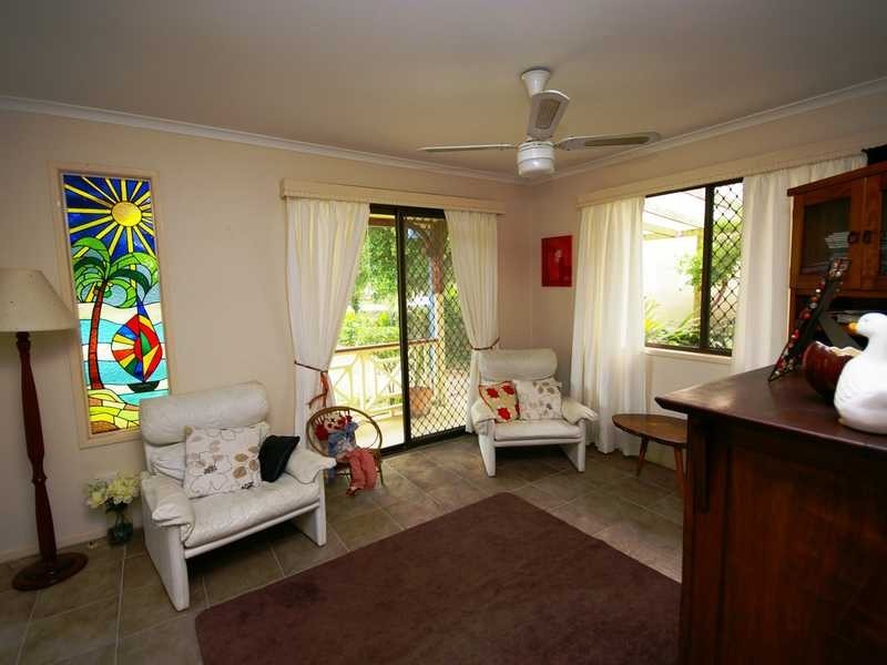 11 Sandpiper Street, Beachmere QLD 4510