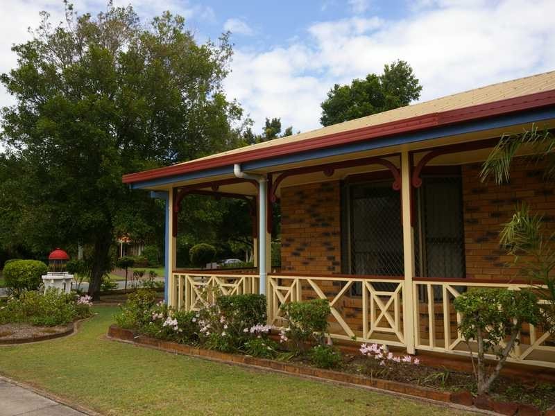 11 Sandpiper Street, Beachmere QLD 4510