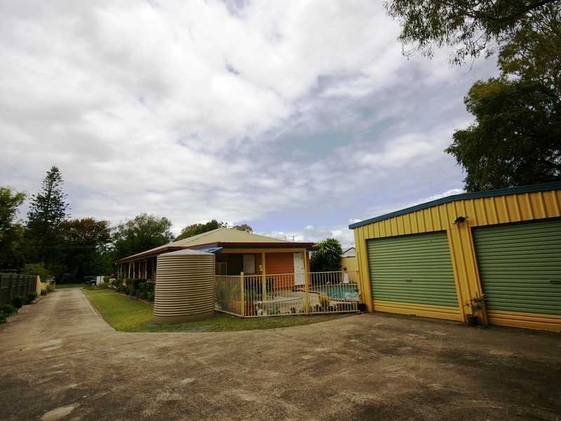 11 Sandpiper Street, Beachmere QLD 4510