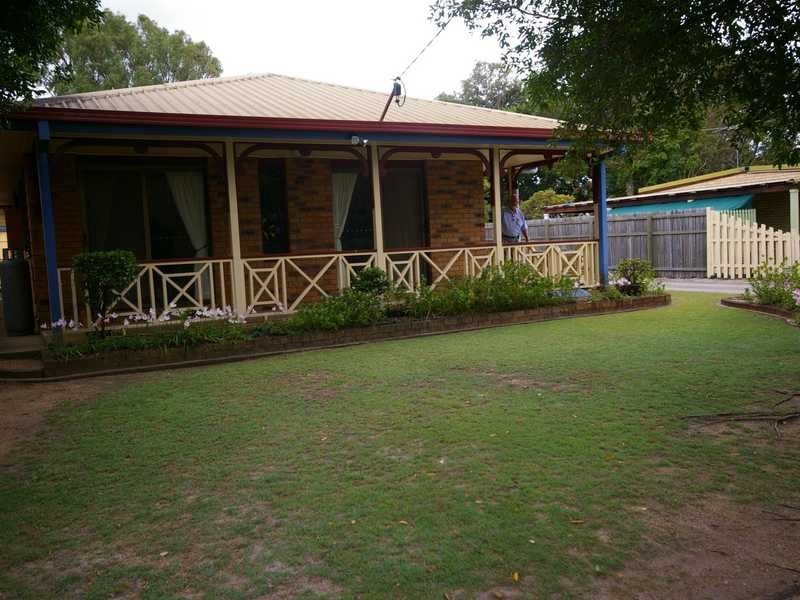 11 Sandpiper Street, Beachmere QLD 4510