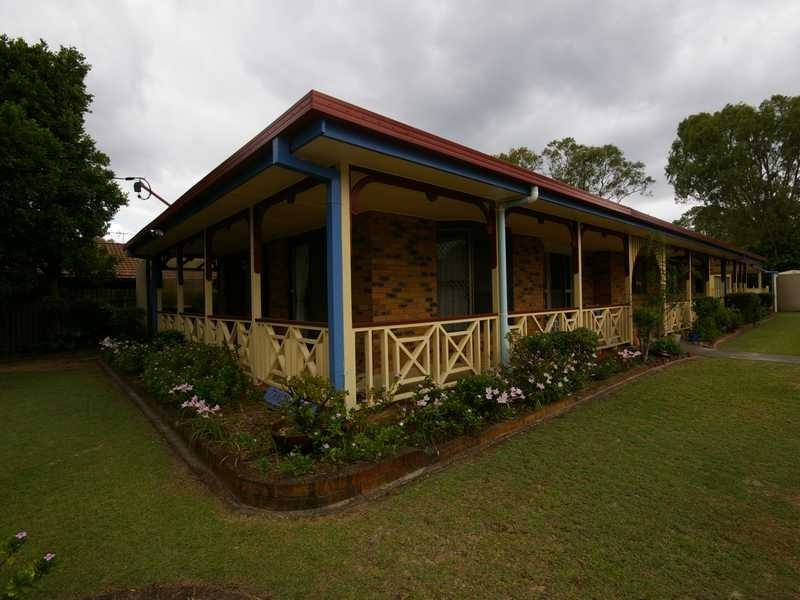 11 Sandpiper Street, Beachmere QLD 4510