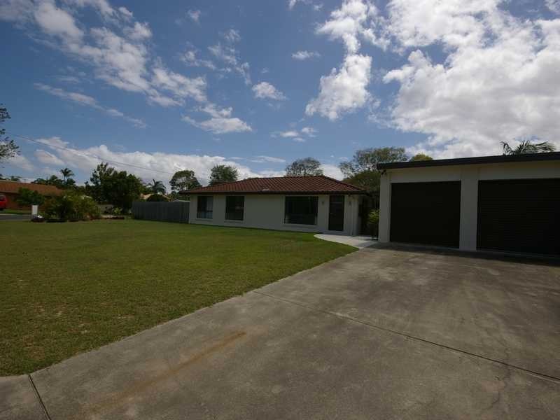 42 Moatah Drive, Beachmere QLD 4510