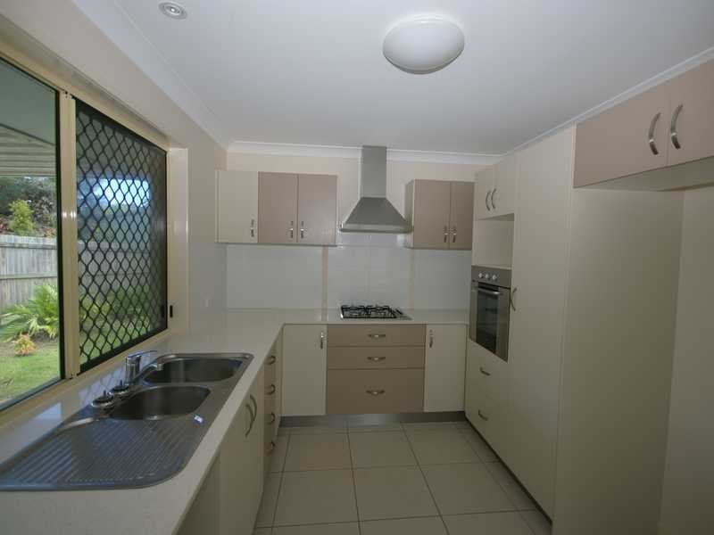 Unit 4/143 Bishop Road, Beachmere QLD 4510
