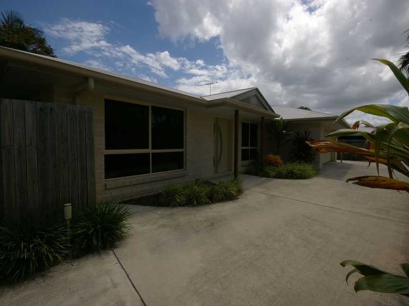 Unit 4/143 Bishop Road, Beachmere QLD 4510