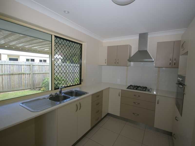 Unit 4/143 Bishop Road, Beachmere QLD 4510