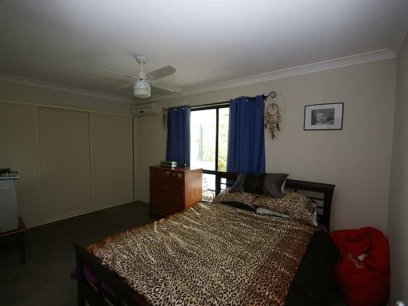 1 Adam Court, Beachmere QLD 4510