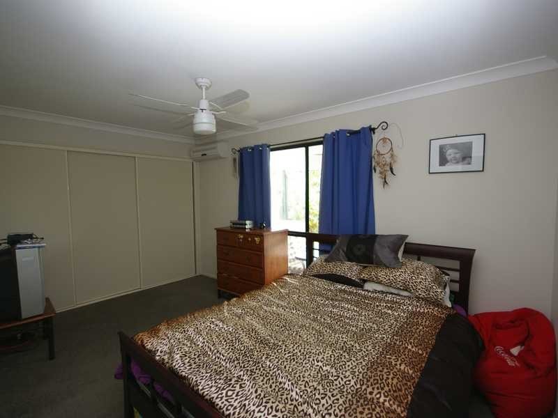 1 Adam Court, Beachmere QLD 4510