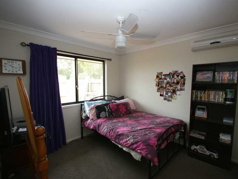 1 Adam Court, Beachmere QLD 4510