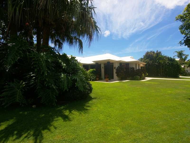 1 Swordfish Place, Banksia Beach QLD 4507