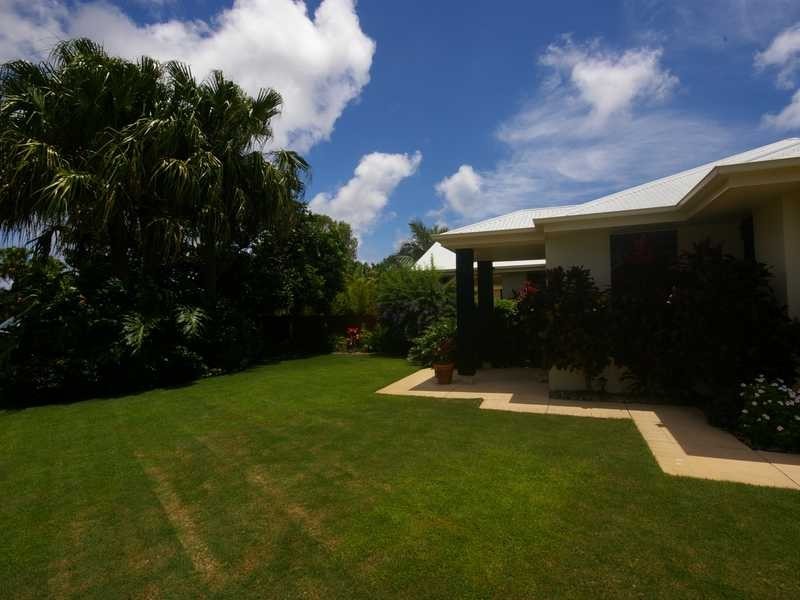 1 Swordfish Place, Banksia Beach QLD 4507