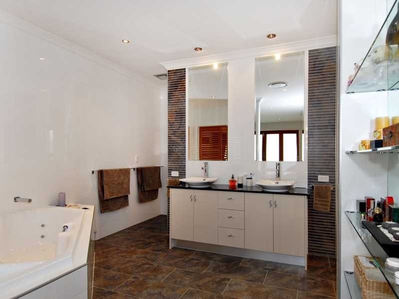 20 Raptor Parade, Banksia Beach QLD 4507