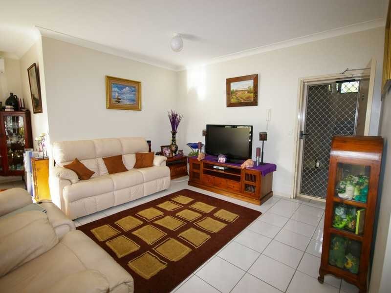 Unit 5/27 South Esplande, Bongaree QLD 4507