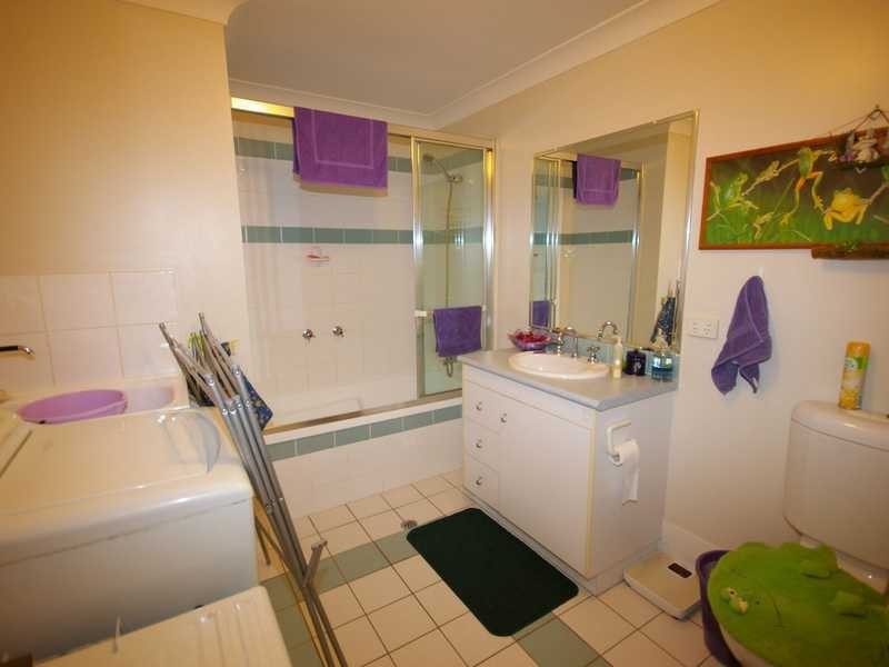 Unit 5/27 South Esplande, Bongaree QLD 4507