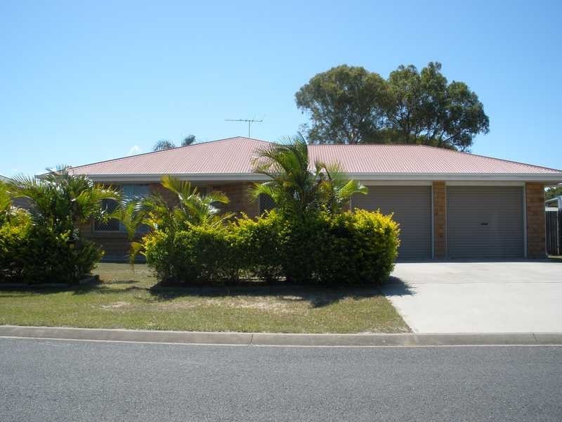 22 Columbia Drive, Beachmere QLD 4510