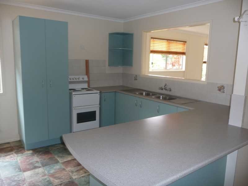 24 Whiting Street, Beachmere QLD 4510