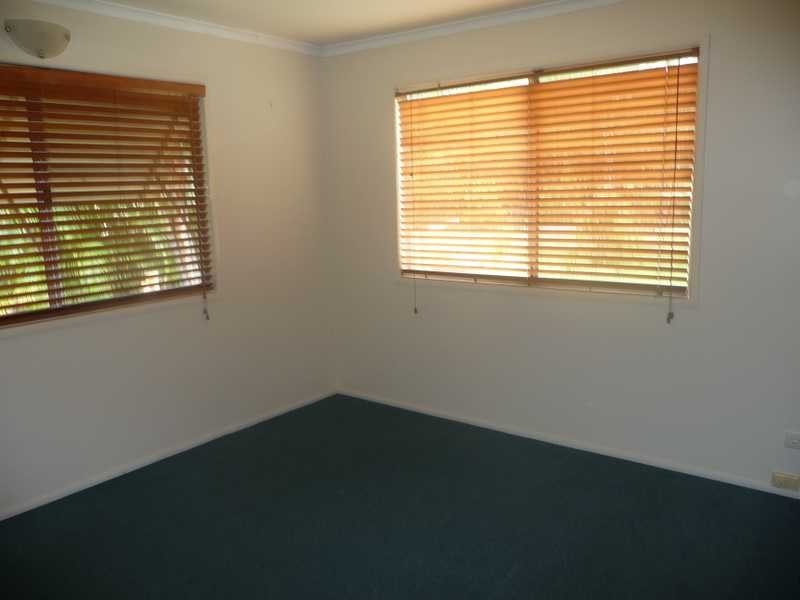 24 Whiting Street, Beachmere QLD 4510