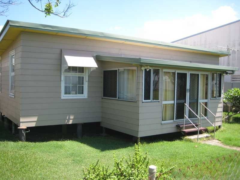 95 Biggs Avenue, Beachmere QLD 4510