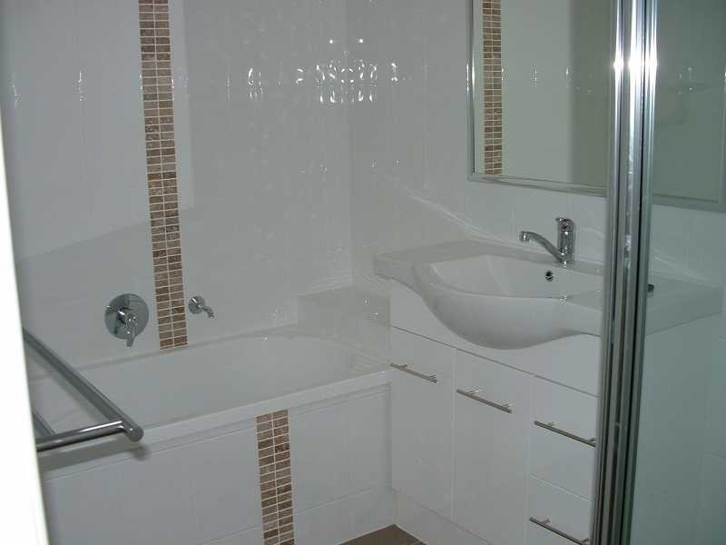 3/5 Weeroona Avenue, Beachmere QLD 4510