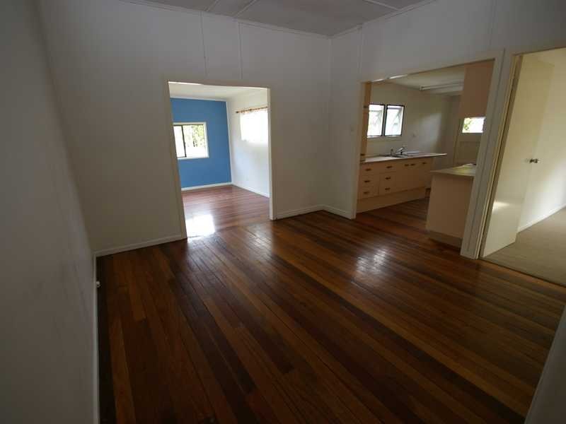148 Bishop Road, Beachmere QLD 4510