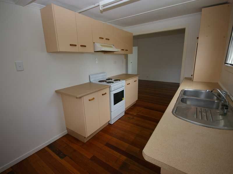 148 Bishop Road, Beachmere QLD 4510