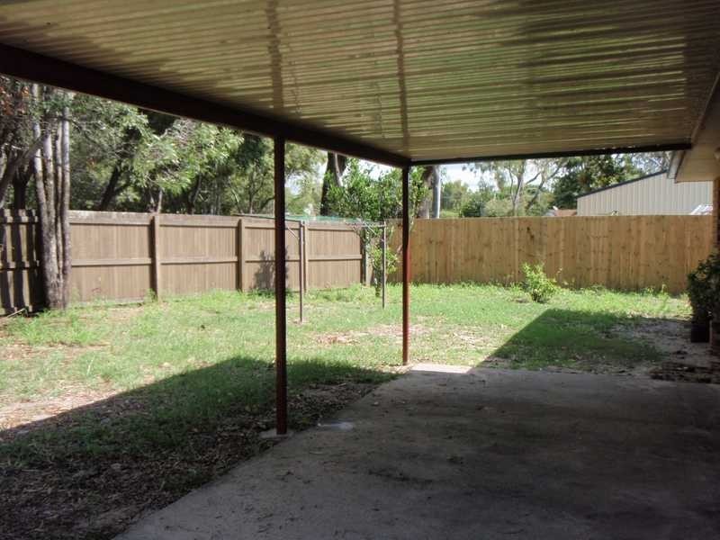 21 Moatah Drive, Beachmere QLD 4510