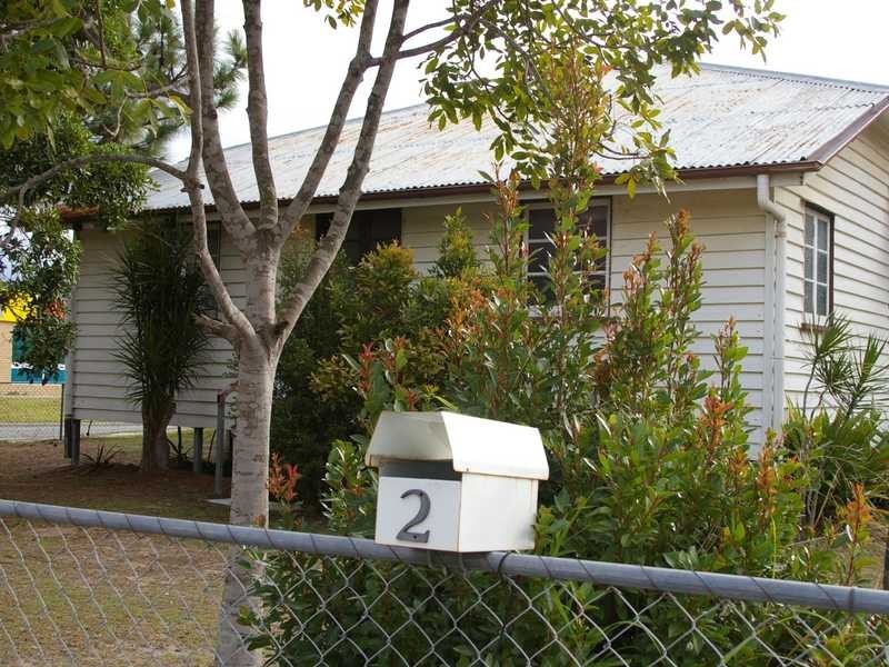 2 Bishop Road, Beachmere QLD 4510