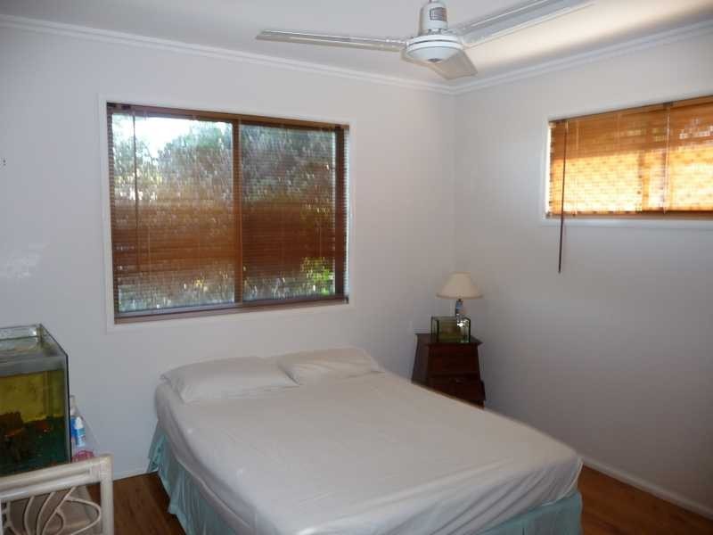 5 Biggs Avenue, Beachmere QLD 4510