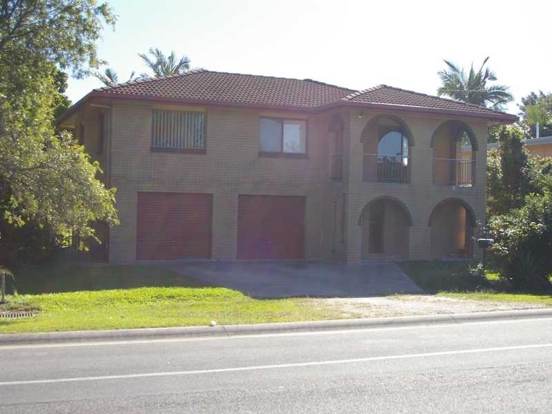 102 Biggs Avenue, Beachmere QLD 4510