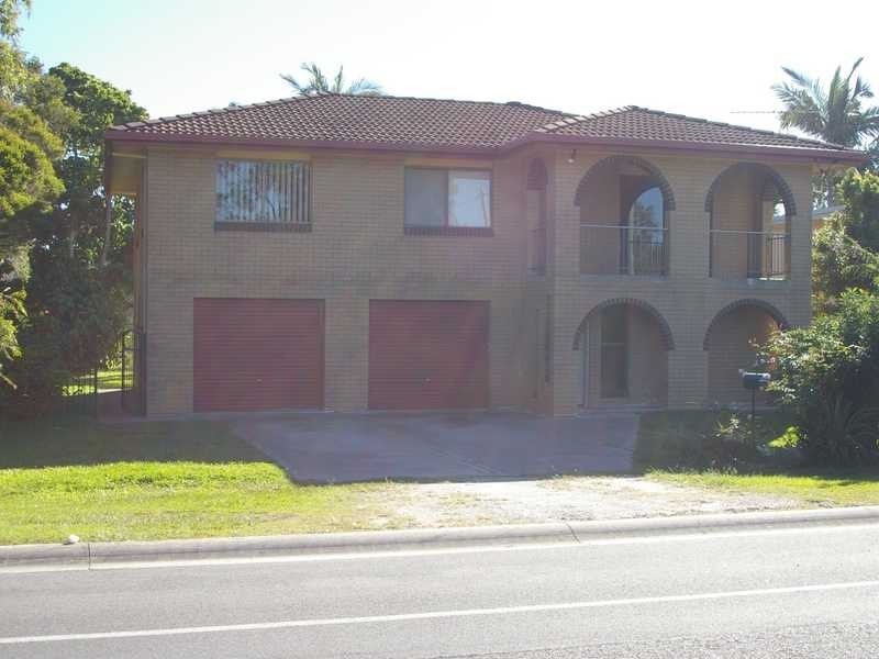 102 Biggs Avenue, Beachmere QLD 4510