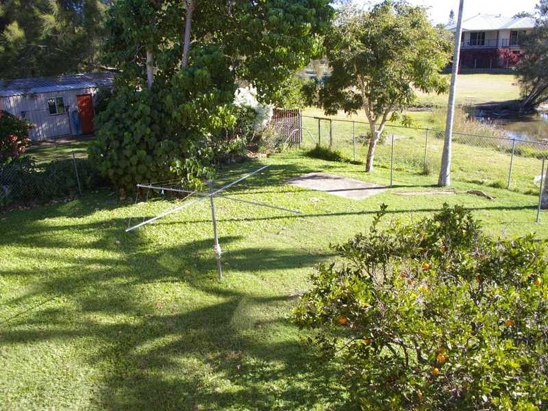 102 Biggs Avenue, Beachmere QLD 4510