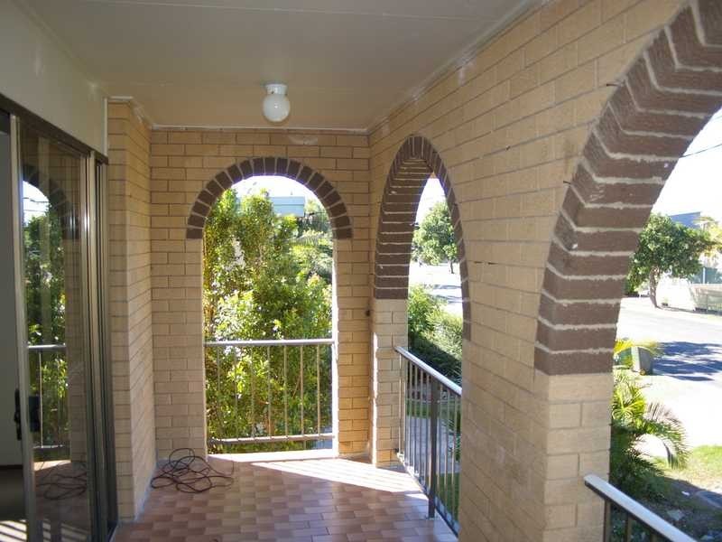 102 Biggs Avenue, Beachmere QLD 4510