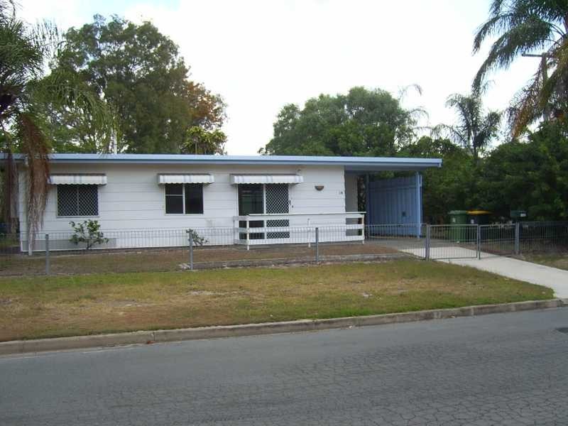 18 Dwyer Street, Beachmere QLD 4510