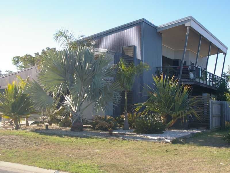 3 Wistari Way, Beachmere QLD 4510