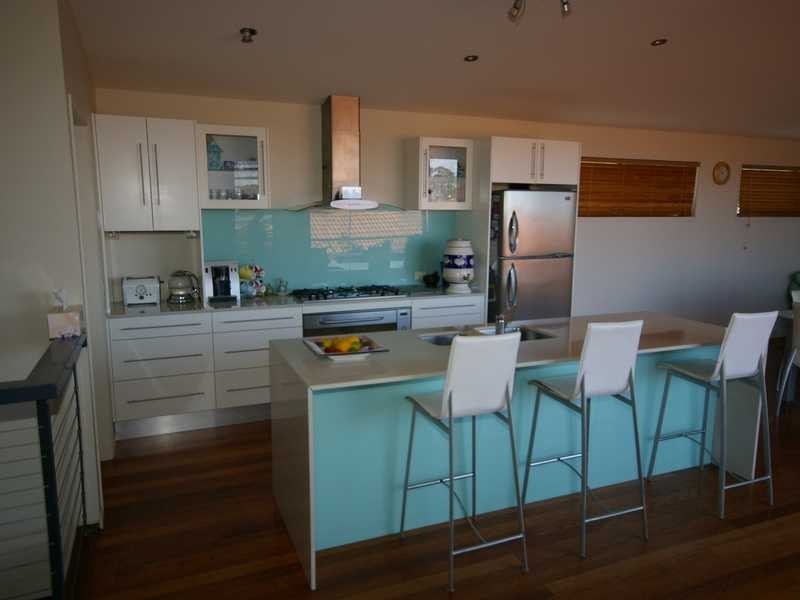 3 Wistari Way, Beachmere QLD 4510