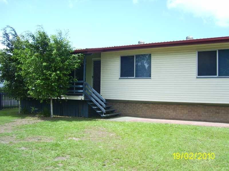 28 Whiting Street, Beachmere QLD 4510