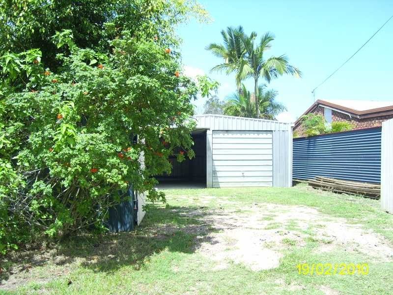 28 Whiting Street, Beachmere QLD 4510