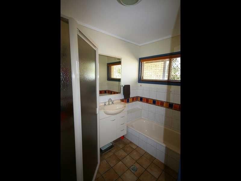 2 Gibson Street, Beachmere QLD 4510