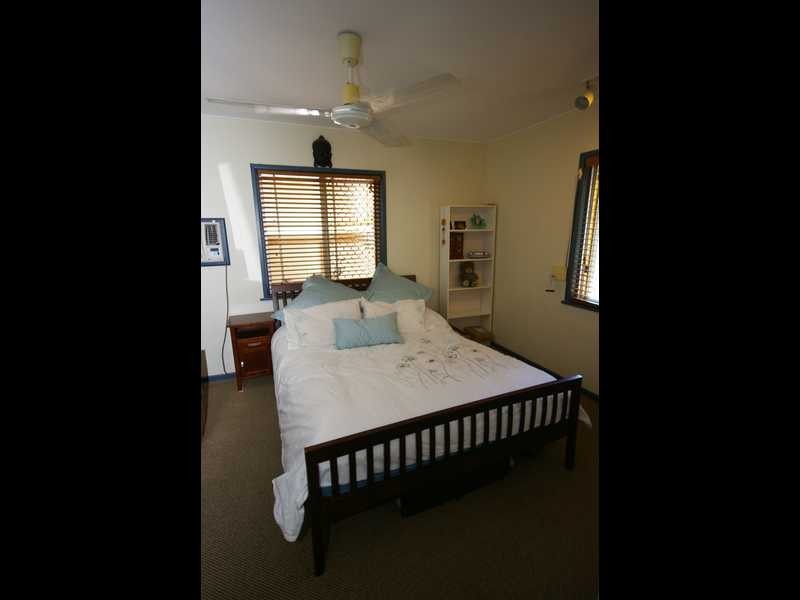 2 Gibson Street, Beachmere QLD 4510