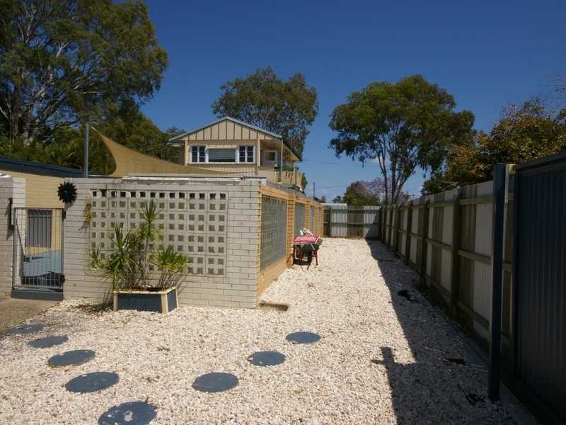 2 Gibson Street, Beachmere QLD 4510