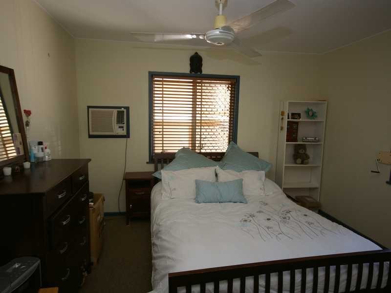 2 Gibson Street, Beachmere QLD 4510