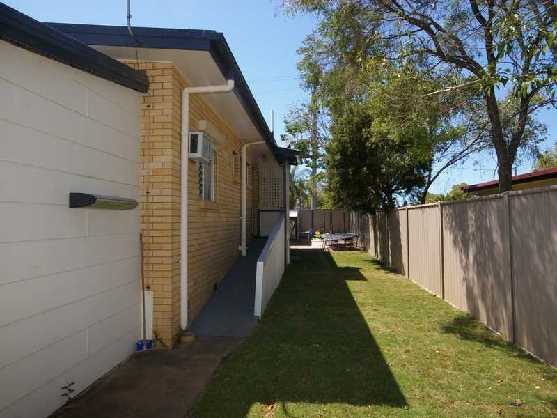 2 Gibson Street, Beachmere QLD 4510