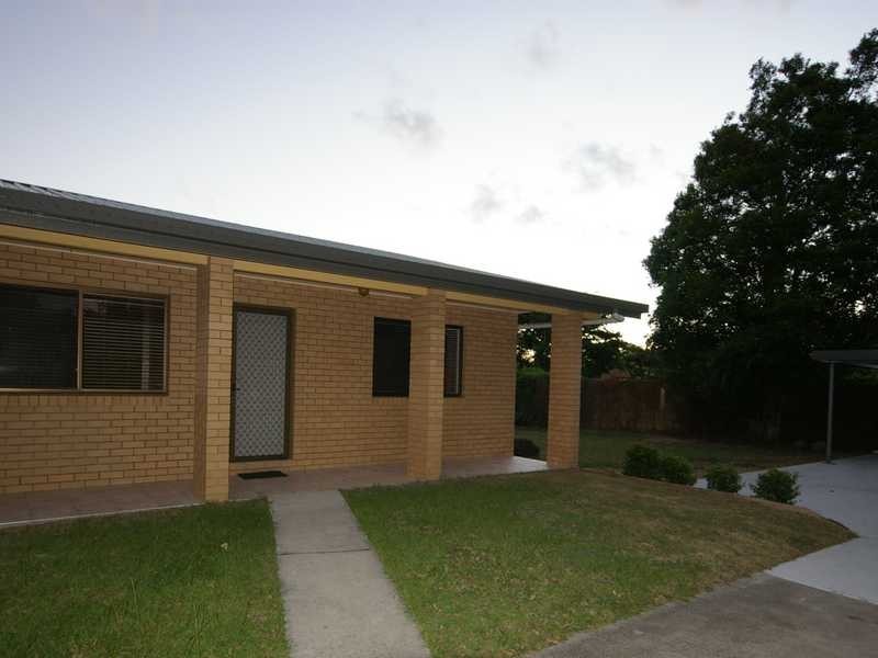 Unit 2/68 James Road, Beachmere QLD 4510
