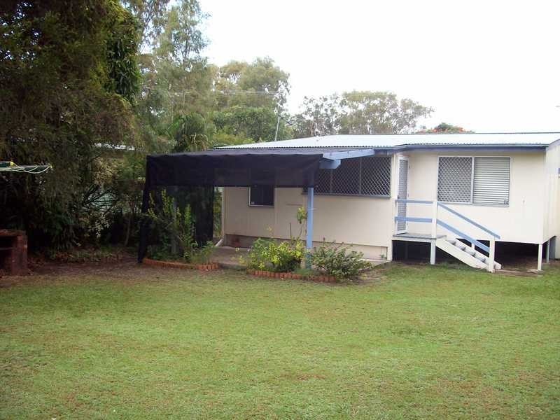 15 Amies Street, Beachmere QLD 4510