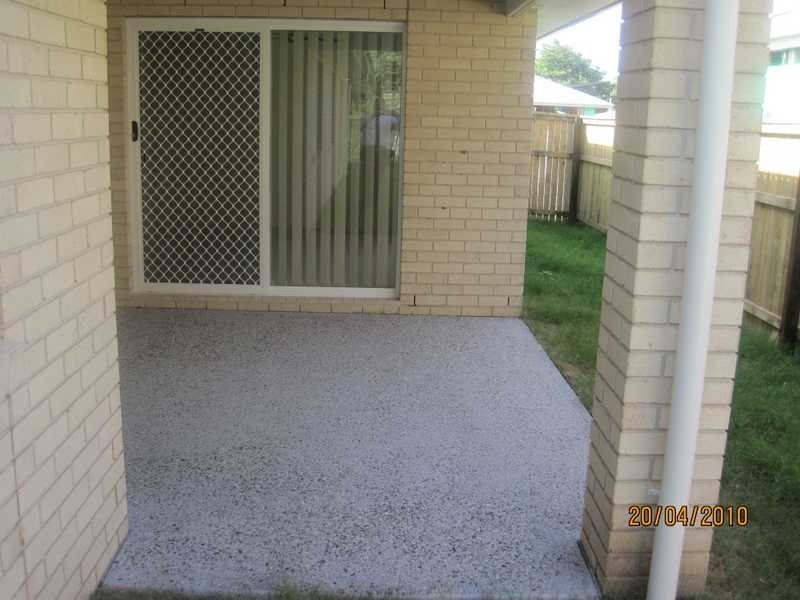 17 Adam Street, Beachmere QLD 4510