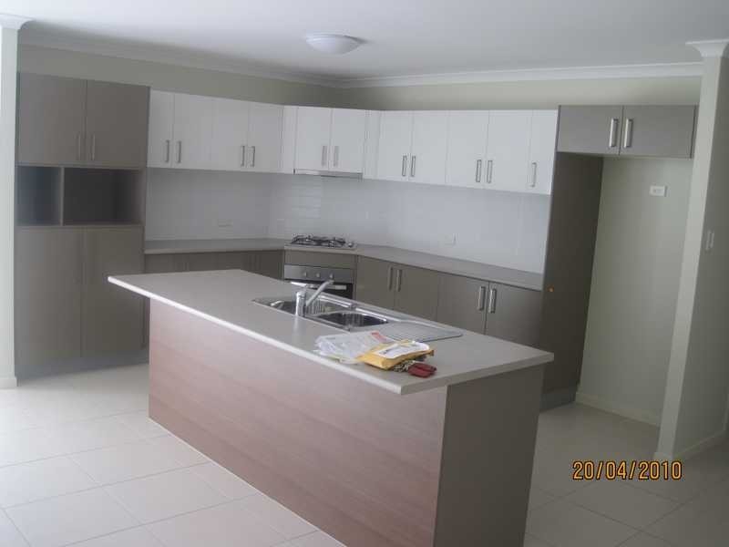 17 Adam Street, Beachmere QLD 4510