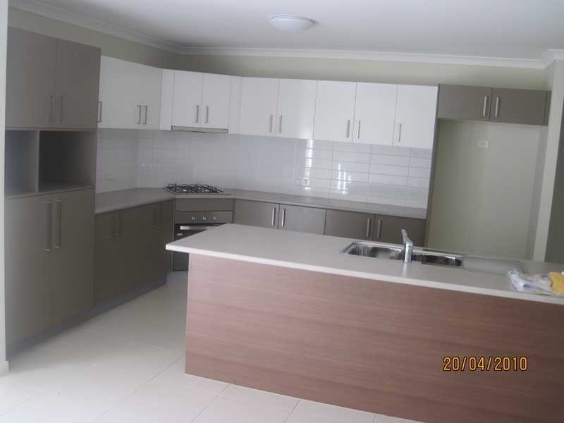 17 Adam Street, Beachmere QLD 4510