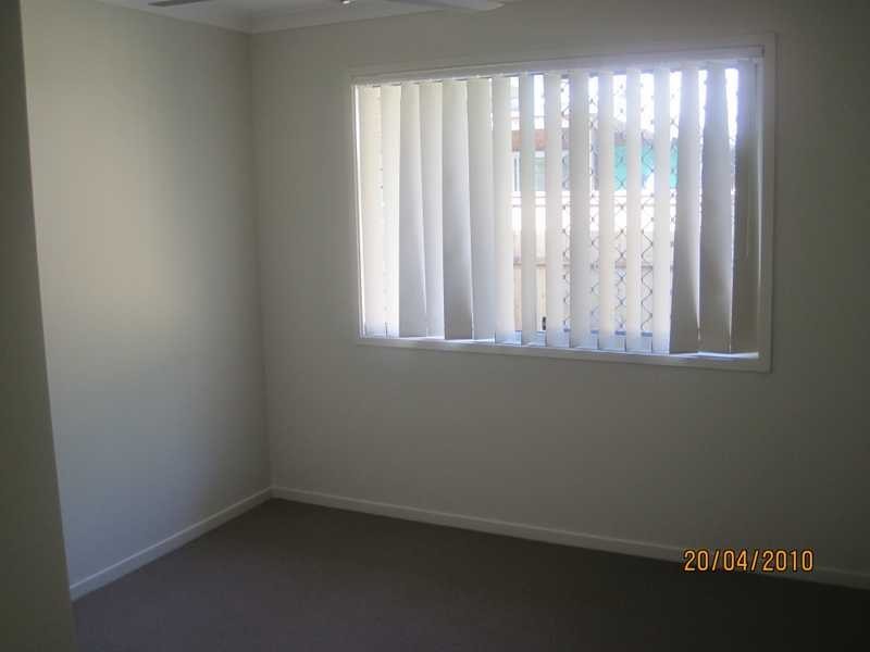 17 Adam Street, Beachmere QLD 4510