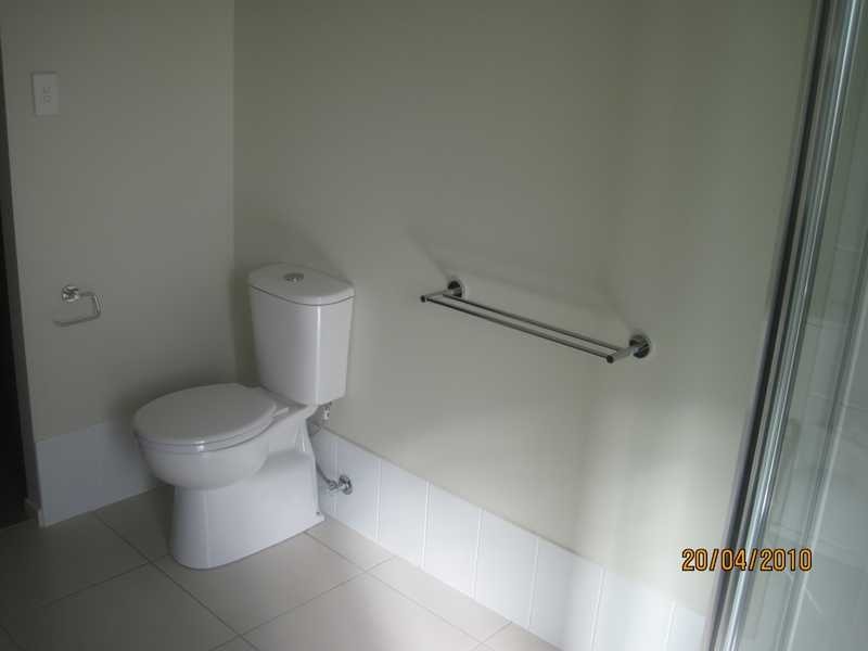 17 Adam Street, Beachmere QLD 4510